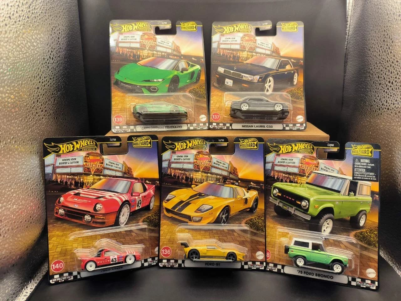 Hot Wheels Boulevard 136-140 MIX 5 szt. GJT68-978E